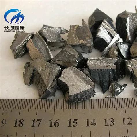 Lanthanum lump, 25 mm max. lump size, weight 20 g, purity 99.